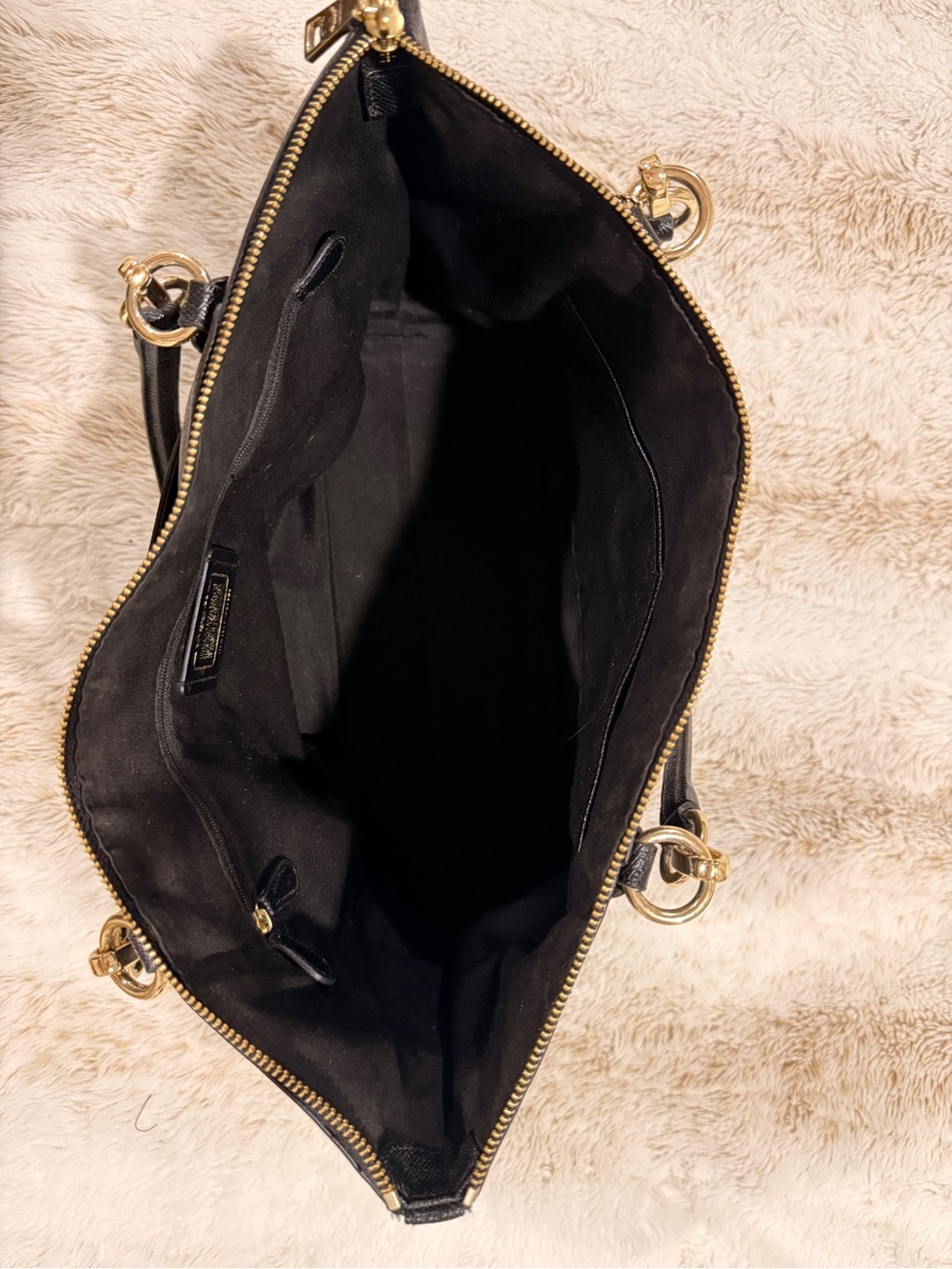COACH Black Leather Gallery Tote Bag Gold Hardware – Excellent Condition - Picture 7 of 8